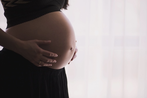 Préparer sa valise pour la maternité pour bébé et maman