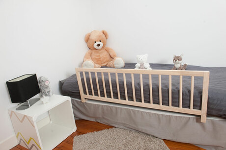 Barriere De Lit Livia Bois Naturel Vente En Ligne De Chambre Bebe Bebe9 Barriere De Lit Livia Bois Naturel Vente En Ligne De Chambre Bebe Bebe9