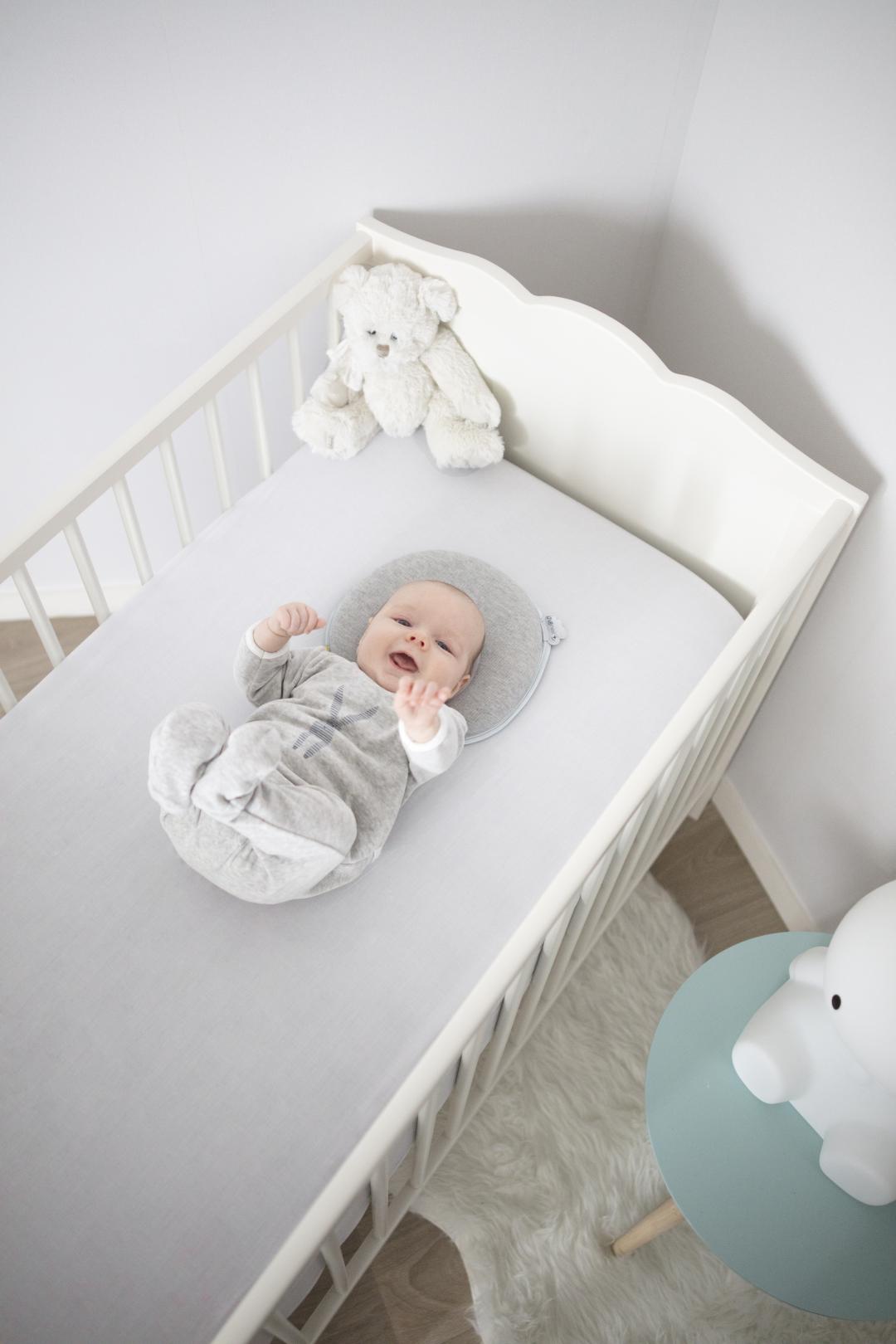 Cale Tete Lovenest Fresh Smokey Vente En Ligne De Chambre Bebe Bebe9 Cale Tete Lovenest Fresh Smokey Vente En Ligne De Chambre Bebe Bebe9