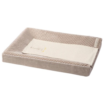 Hygiène : matelas à langer Babycalin, cape de bain 