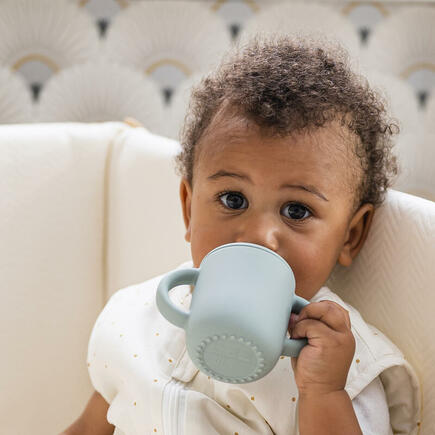 Gobelet avec paille vert NATTOU, Vente en ligne de Accessoires repas bébé