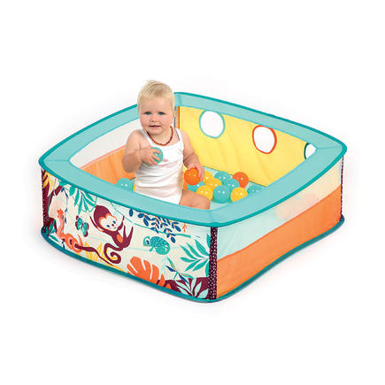 À partir de quel âge peut-on proposer une piscine à balles à un bébé ?
