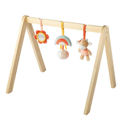 Arche en bois avec jouets suspendus