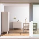 Chambre Trio Ashi Argile Lit bébé évolutif 70x140cm + Commode + Armoire