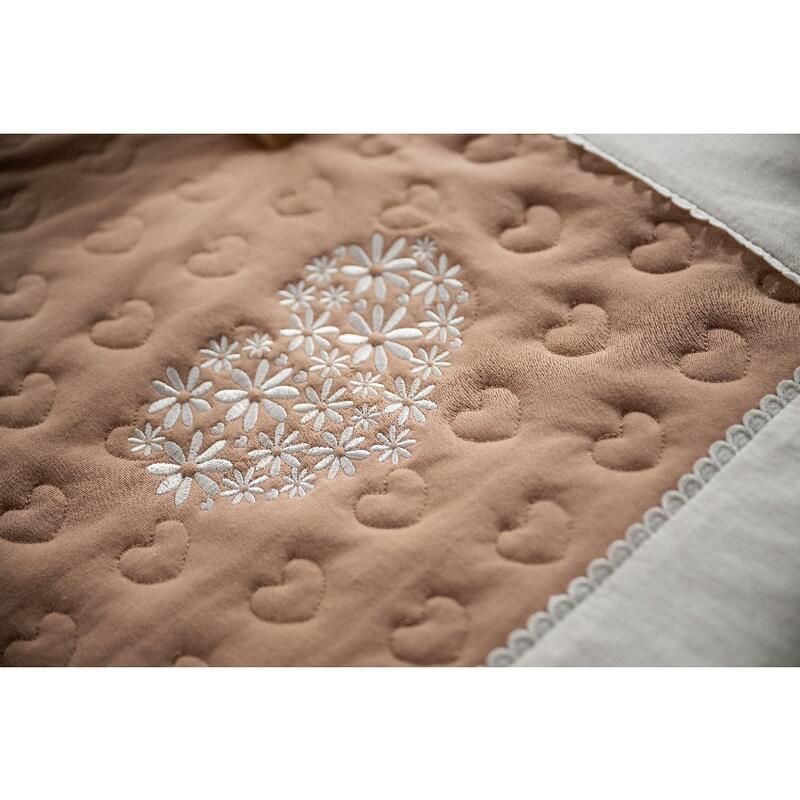 Tapis Deveil Petit Coeur 100x100cm