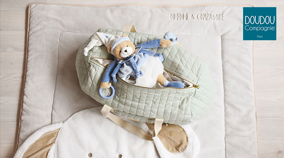 Cadeau naissance bébé - Feuillage - Bavoir, hochet & doudou